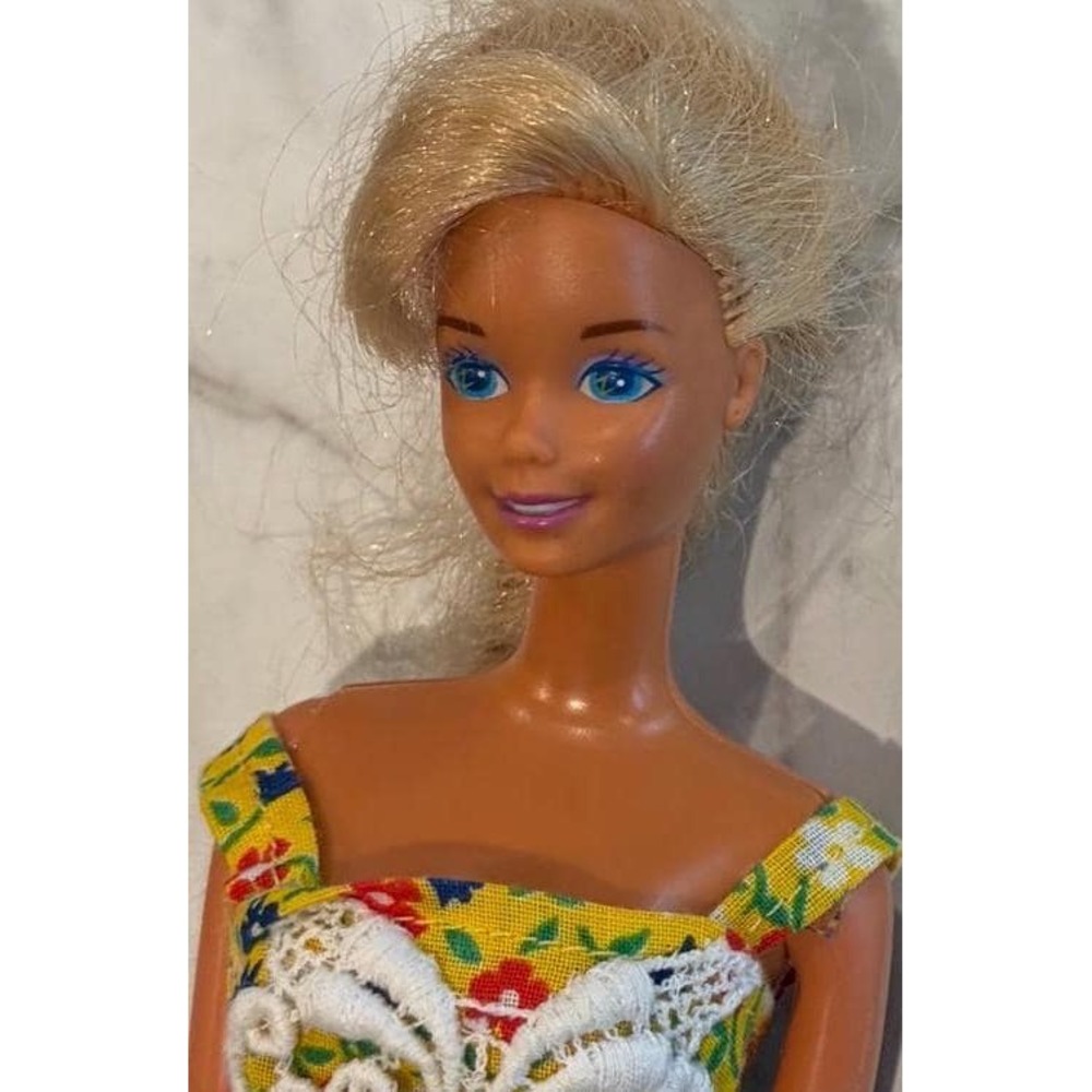 True 70s 80s Vintage Barbie Doll Blonde Malibu Yellow Sundress Fashion Play Toy